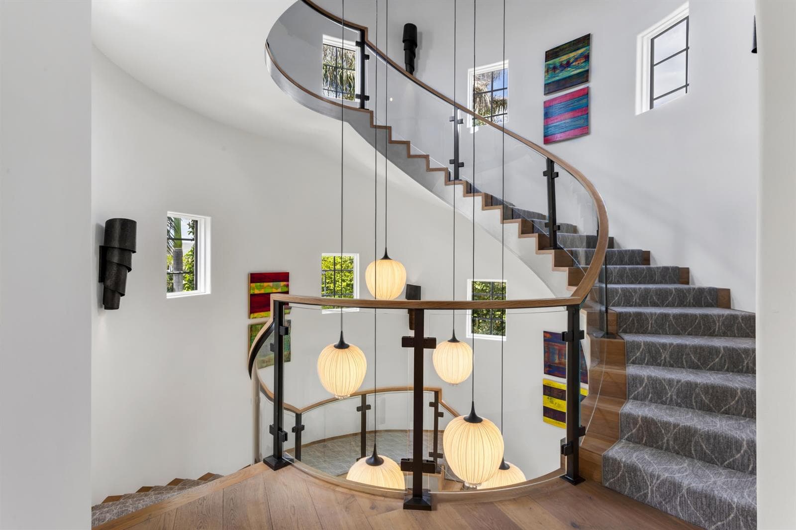 mls_STAIRCASE_LANDING_EB