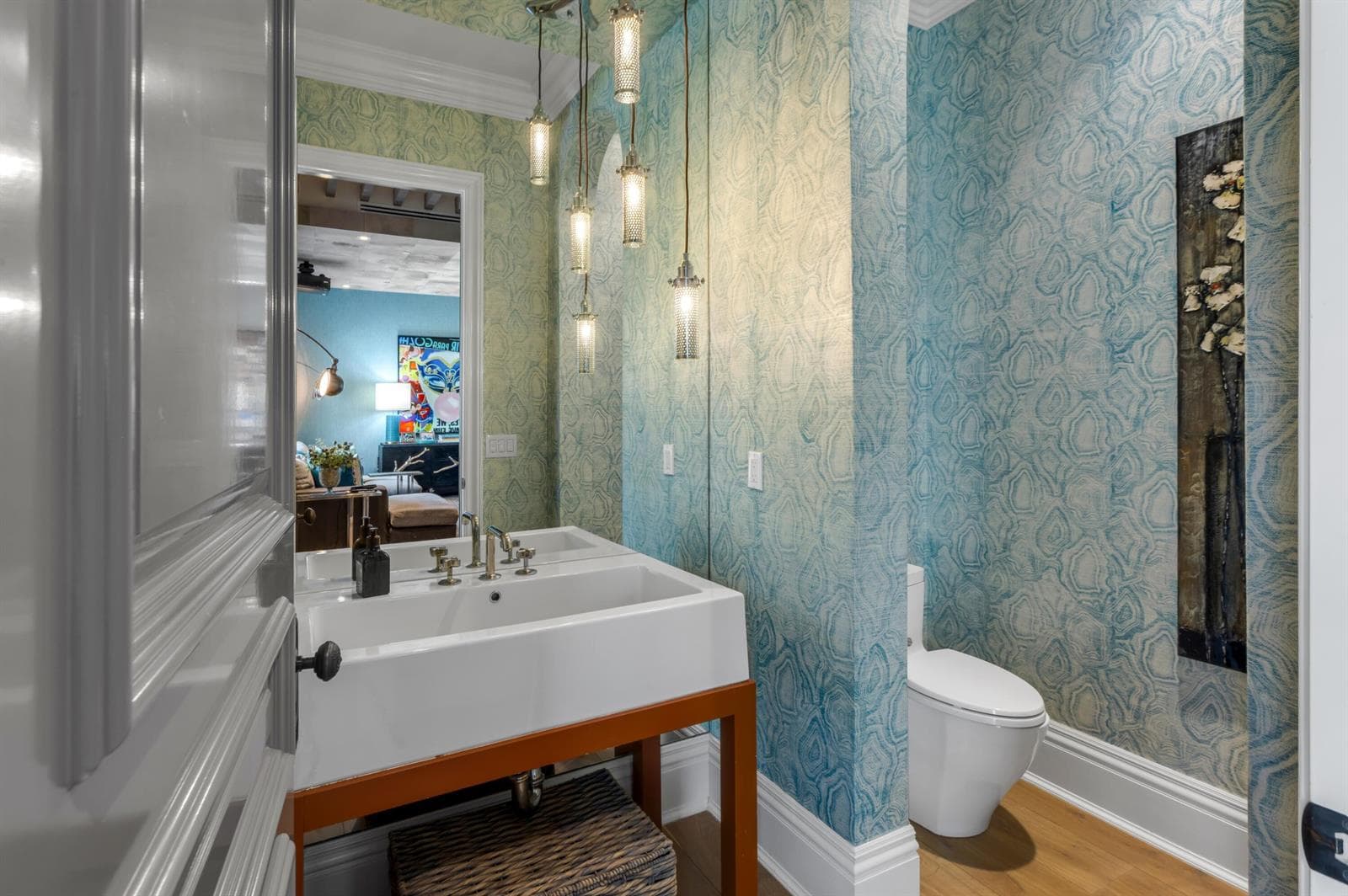 mls_BATHROOM_3_EB