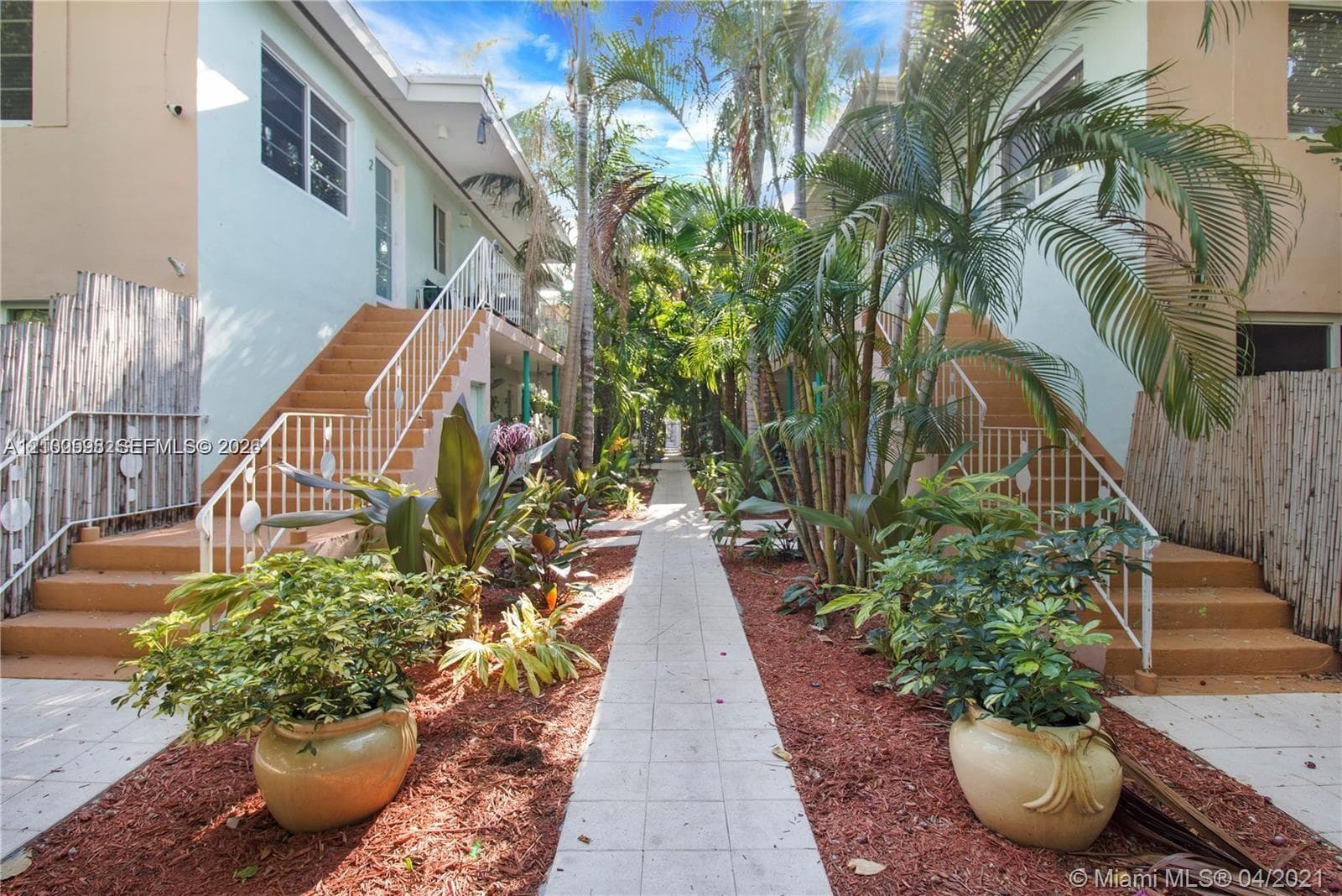 PARK SQUARE CONDO · #6-1127 in Miami Beach - Photo 2
