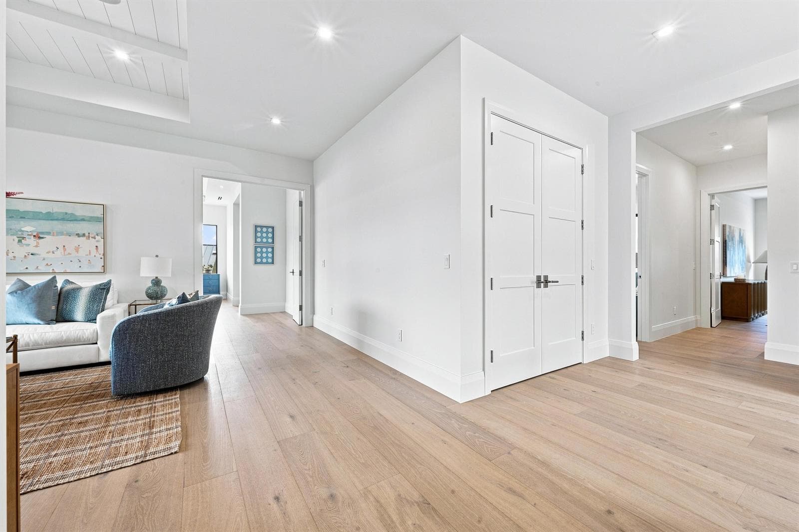 SECOND FLOOR LANDING