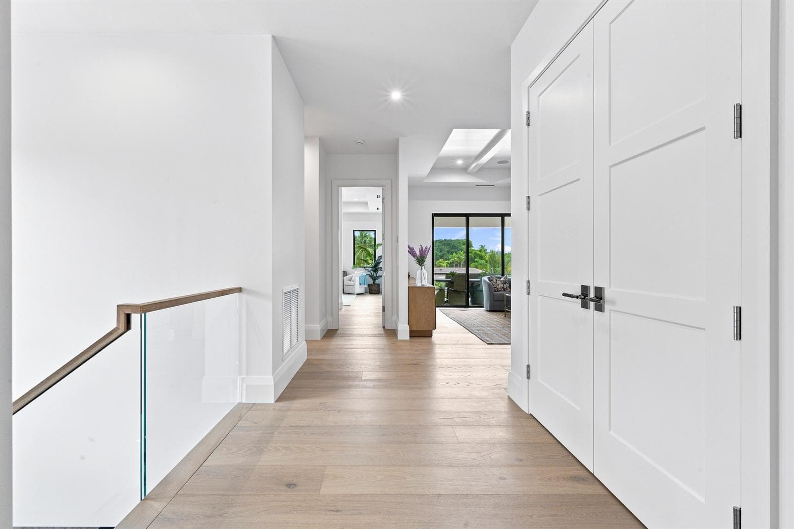 SECOND FLOOR LANDING