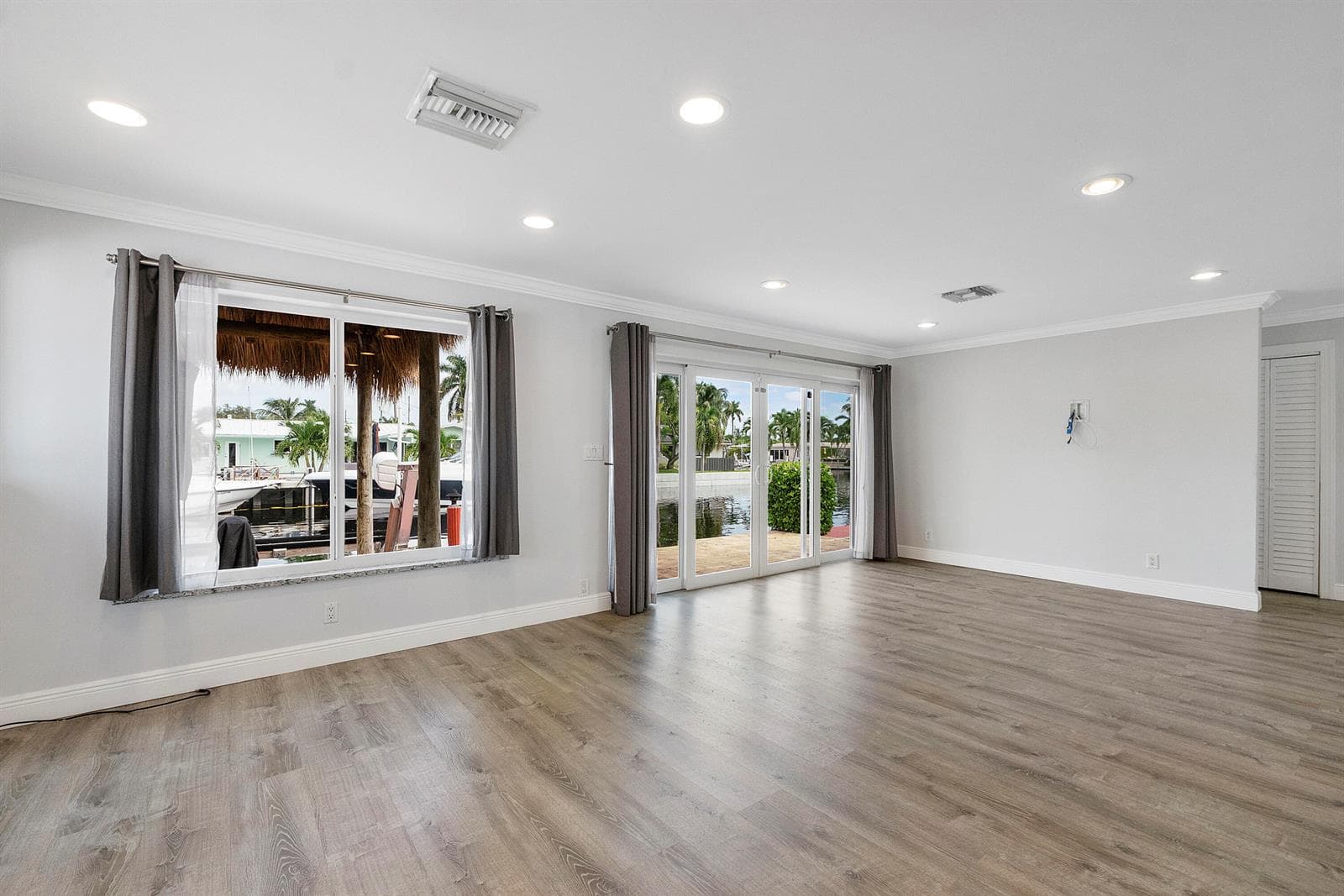 361 Se 9th Ct_033
