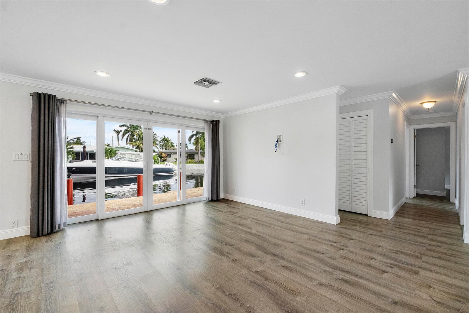 361 Se 9th Ct_032
