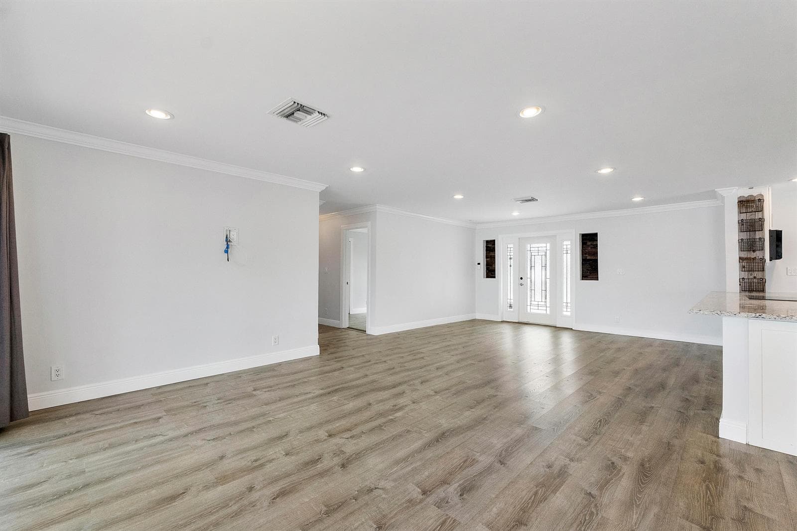 361 Se 9th Ct_030