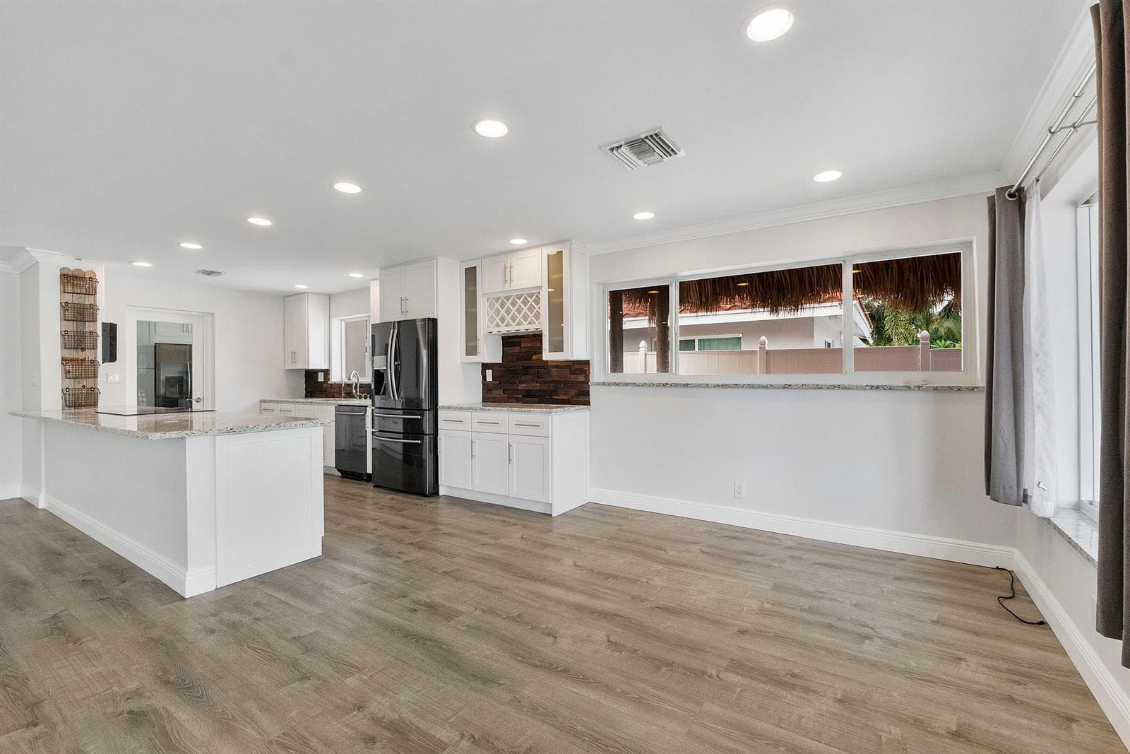 361 Se 9th Ct_035