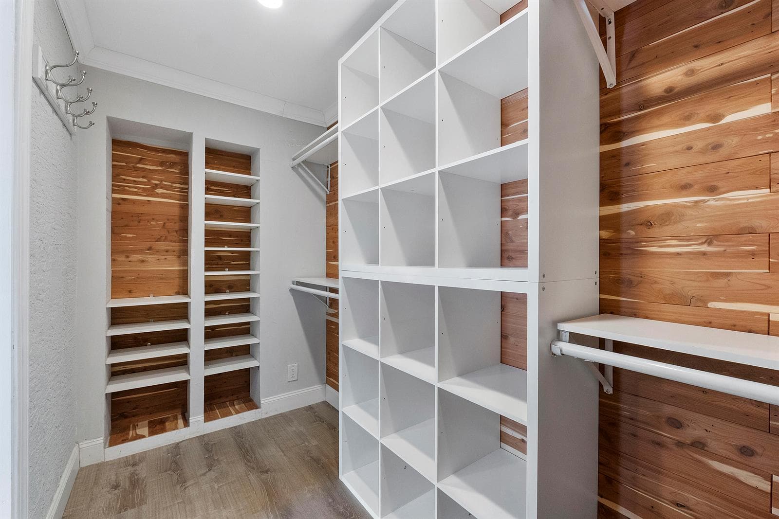 361 Se 9th Ct_043