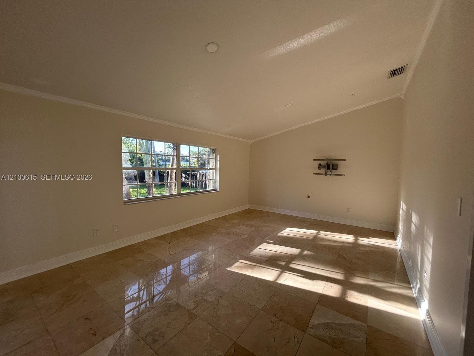15030 SW 89th Ave photo 6