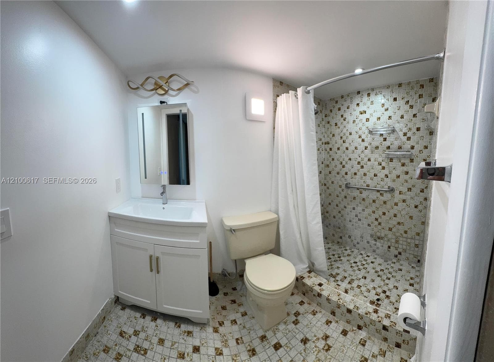 HORIZONS WEST CONDO #6 · #424 in Miami - Photo 5