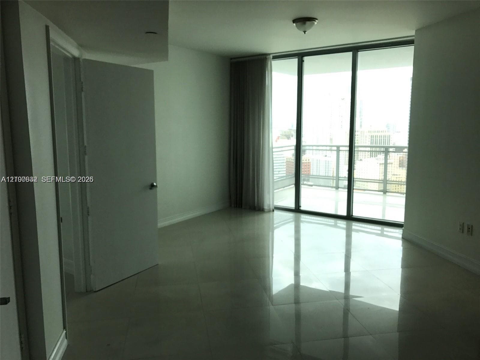 Wind at Riverfront · #2811 in Miami - Photo 1
