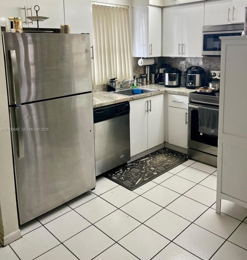 Mirassou condominium · #301 in Hialeah - Photo 12