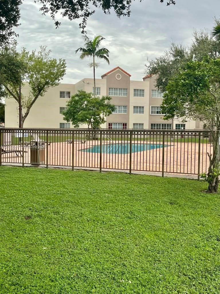 Mirassou condominium · #301 in Hialeah - Photo 5