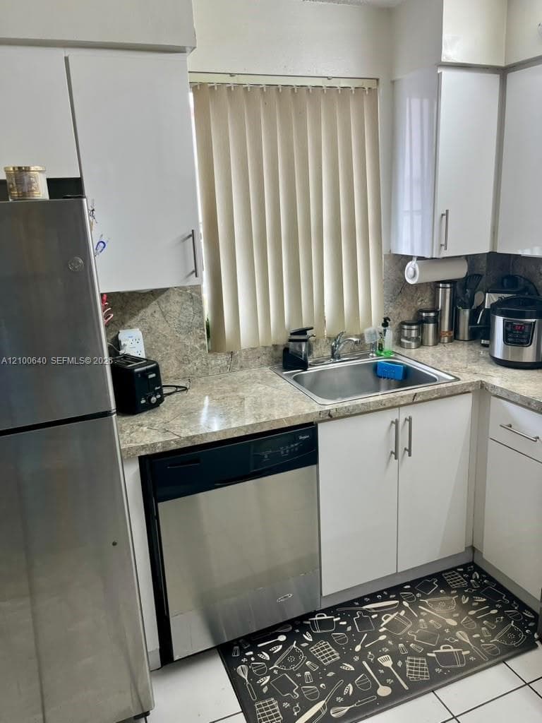 Mirassou condominium · #301 in Hialeah - Photo 11