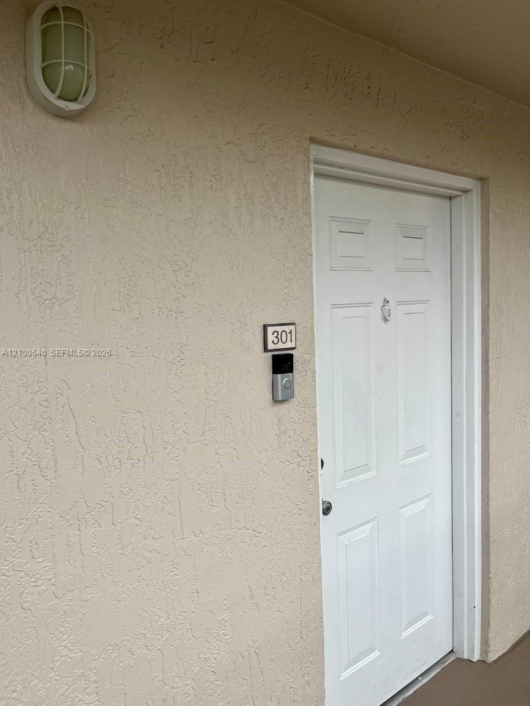 Mirassou condominium · #301 in Hialeah - Photo 8