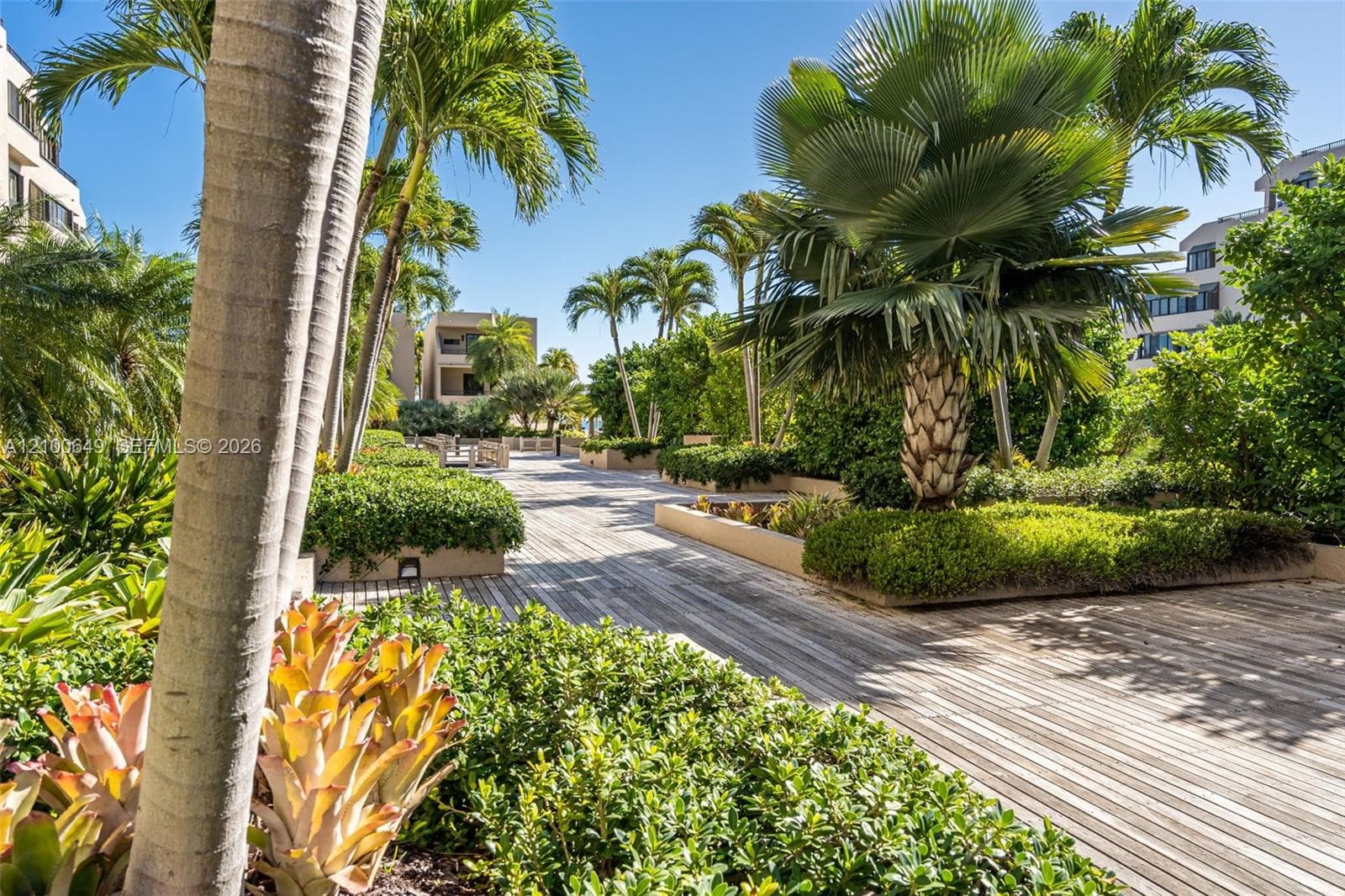 Emerald Bay at Key Colony · #310 in Key Biscayne - Photo 47