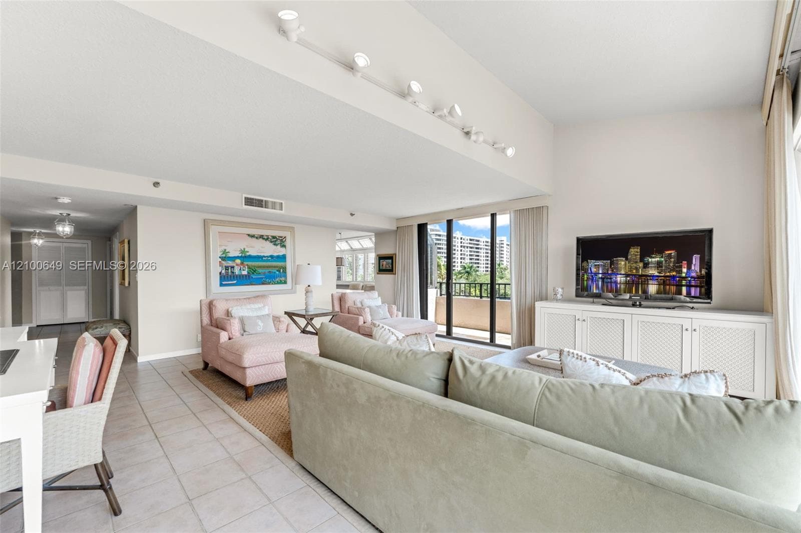Emerald Bay at Key Colony · #310 in Key Biscayne - Photo 7