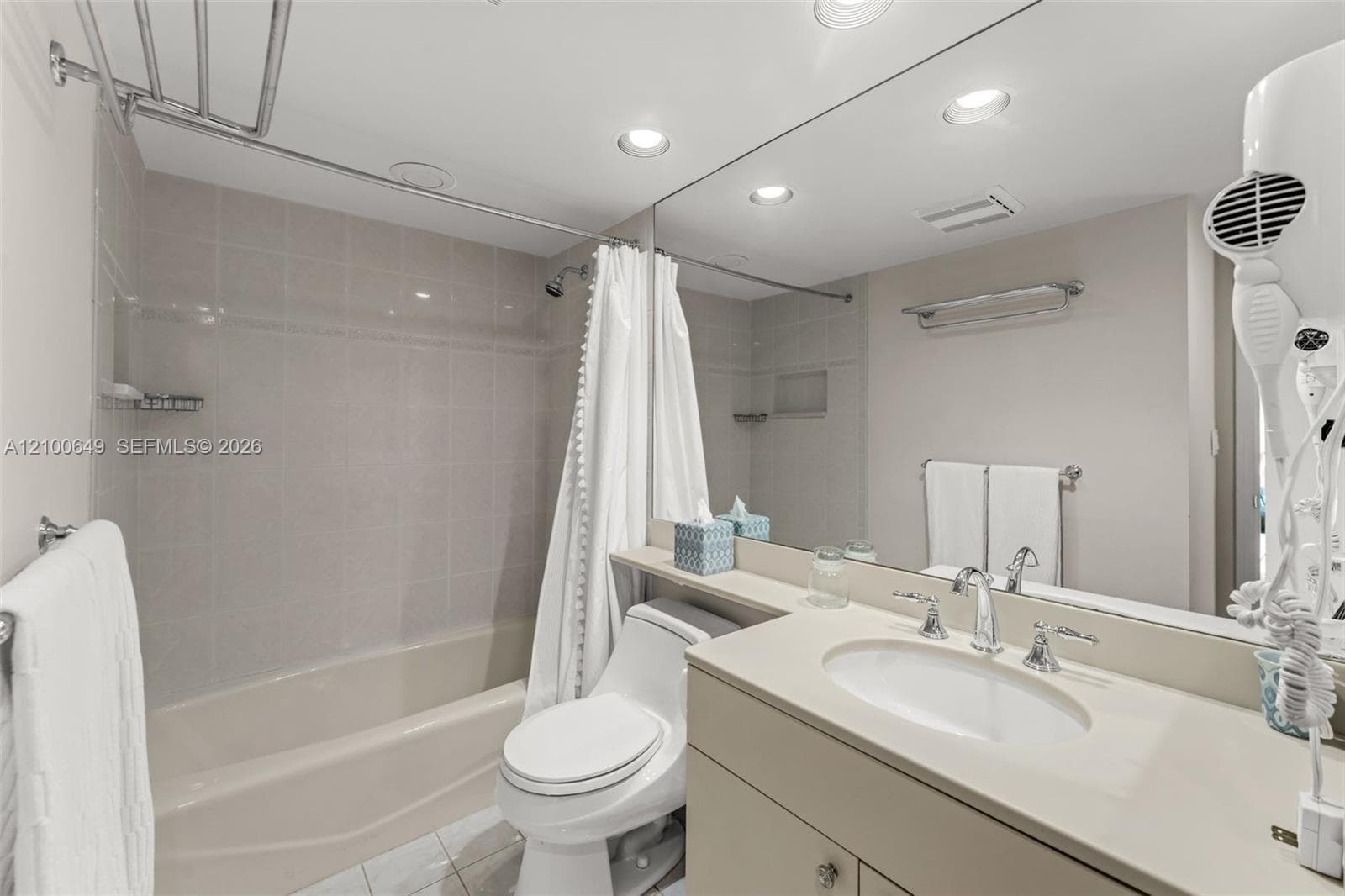 Emerald Bay at Key Colony · #310 in Key Biscayne - Photo 30
