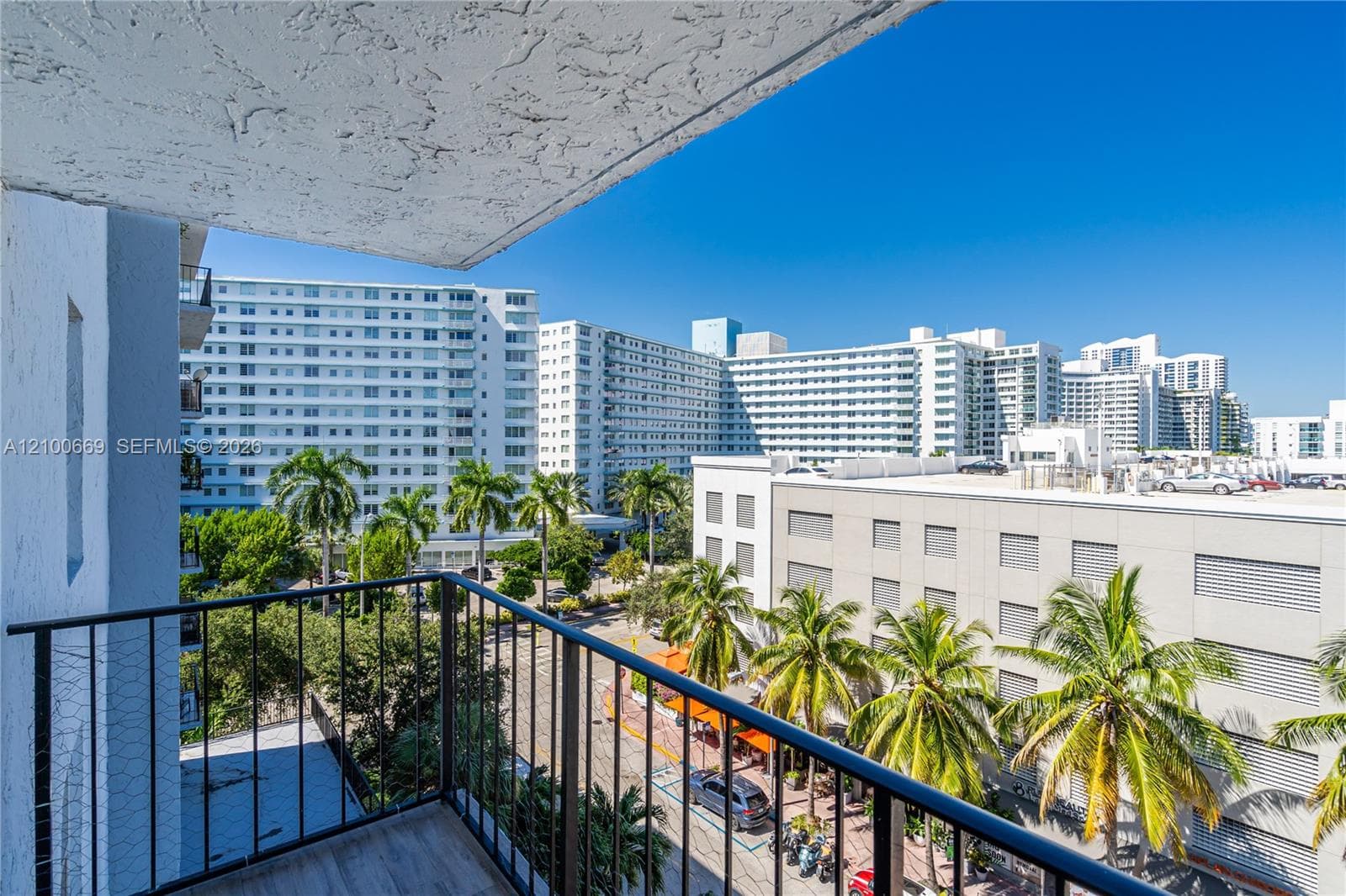 BAYCOURT TOWERS CONDO · #7A in Miami Beach - Photo 12