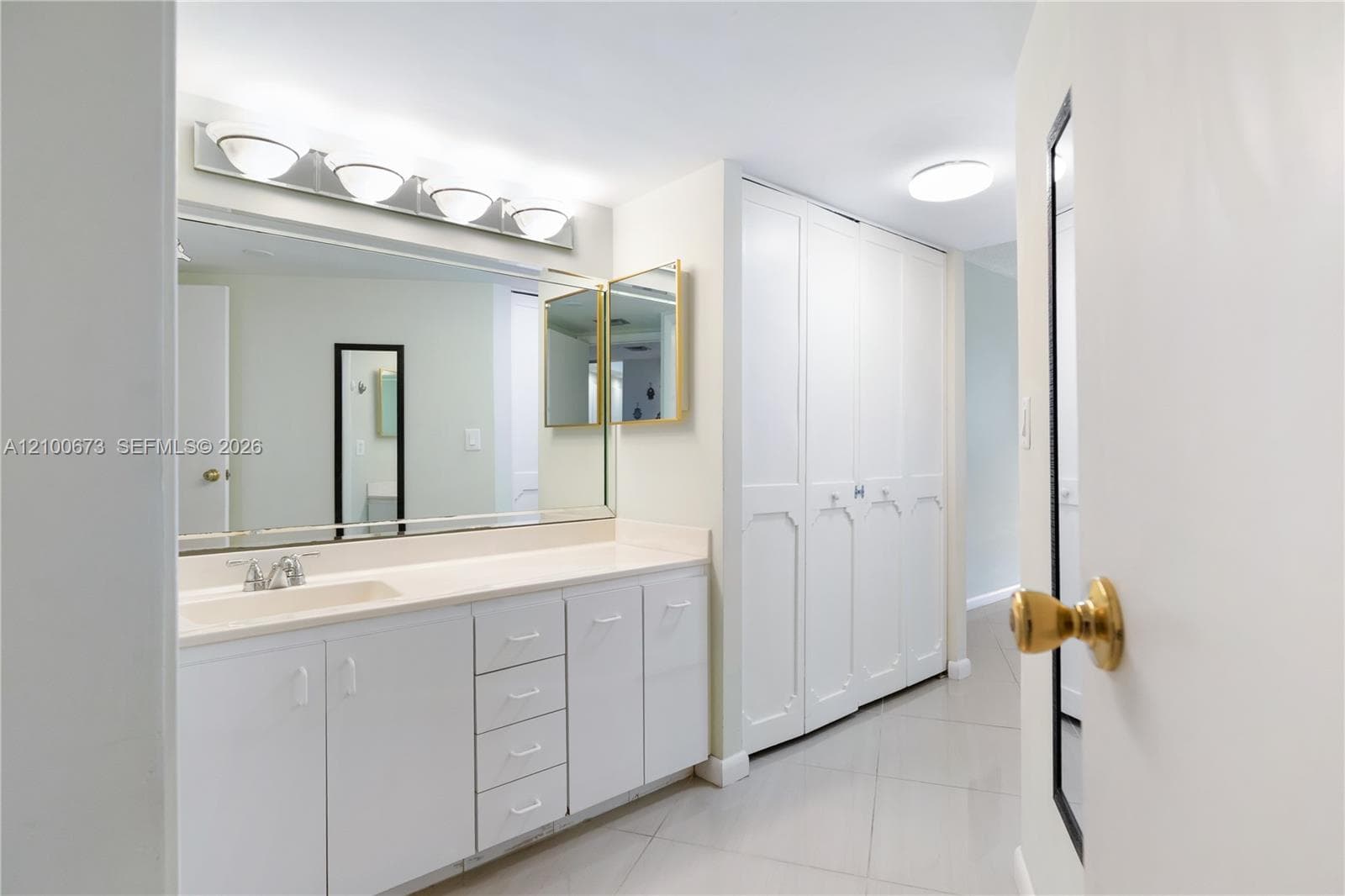 BISCAYA IV CONDO · #605 in Aventura - Photo 15