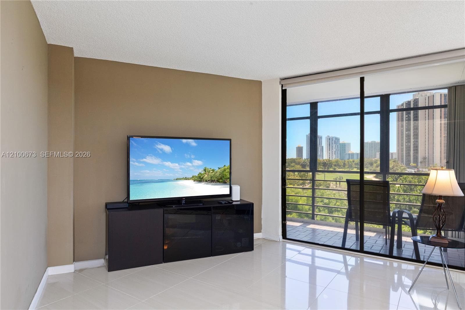 BISCAYA IV CONDO · #605 in Aventura - Photo 25