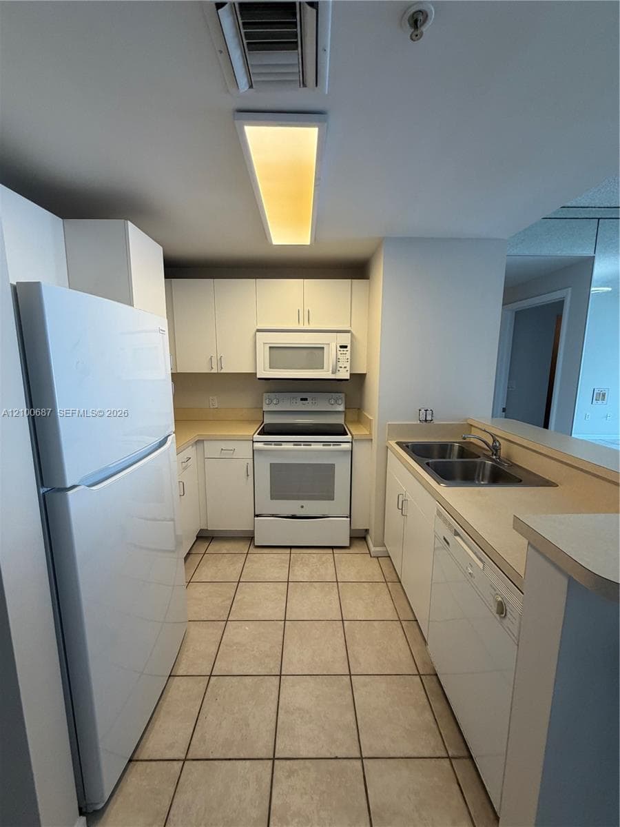 Fortune House · #2512 in Miami - Photo 2