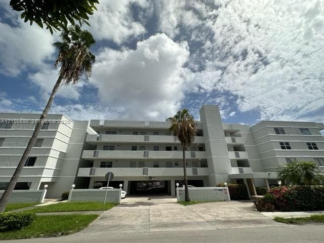 SUNSHORES CONDO · #202 in North Miami Beach - Photo 13