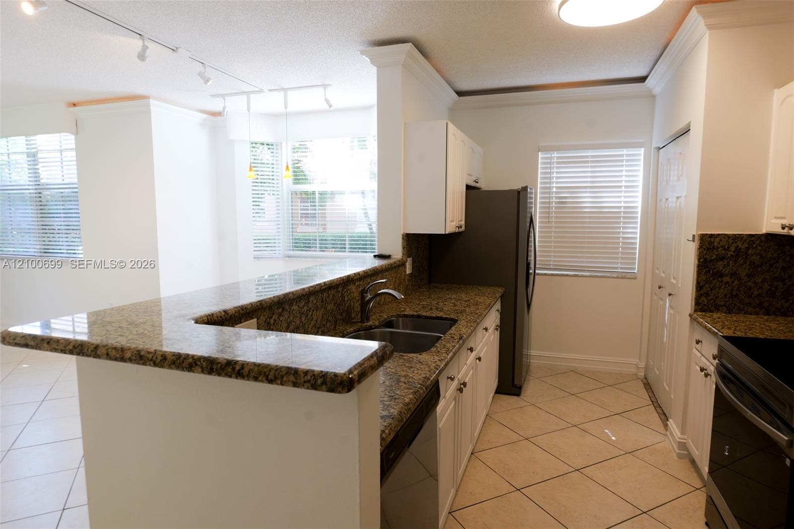 THE YACHT CLUB AT AVENTUR · #1107 in Aventura - Photo 2