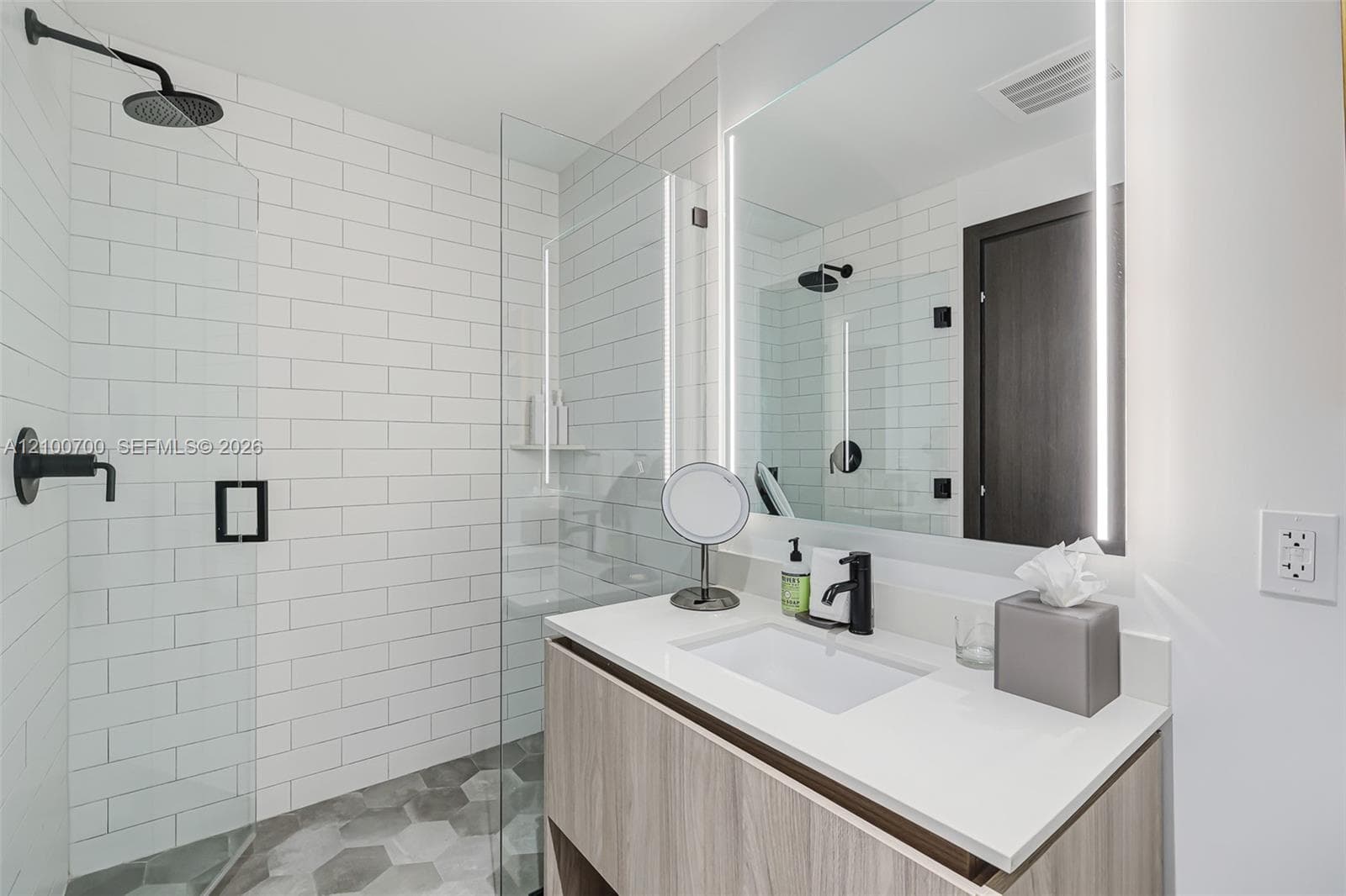 The Elser Hotel & Residences · #3718-3719 in Miami - Photo 23