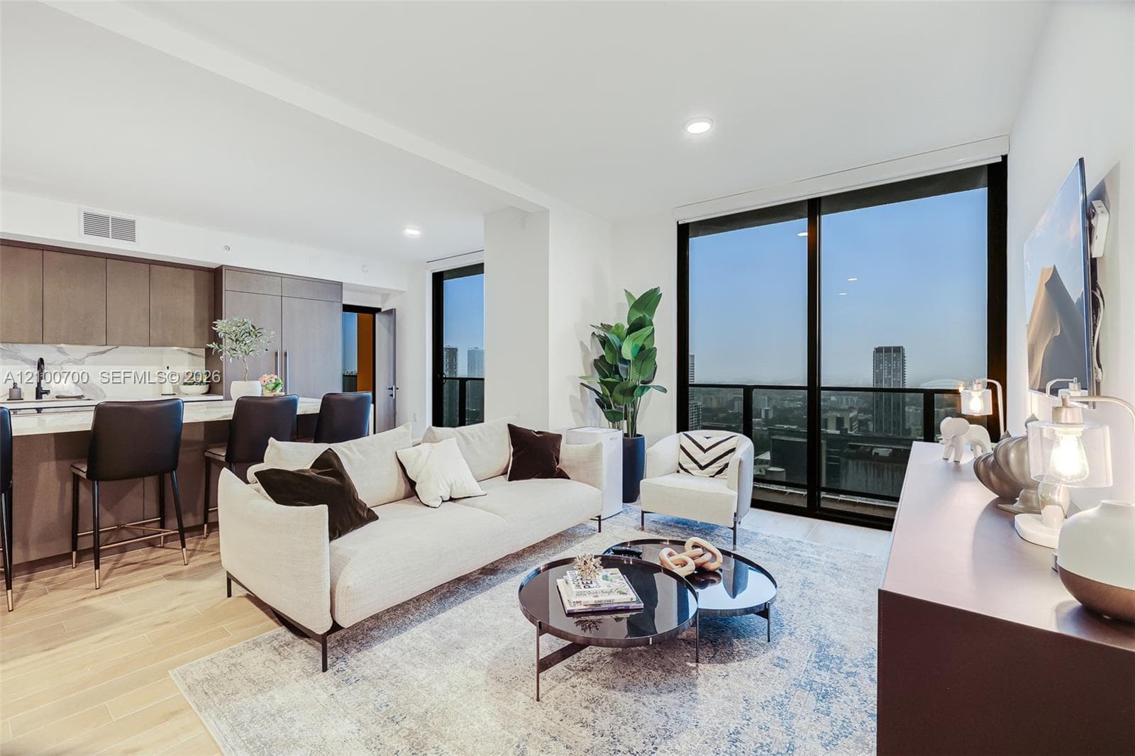 The Elser Hotel & Residences · #3718-3719 in Miami - Photo 7