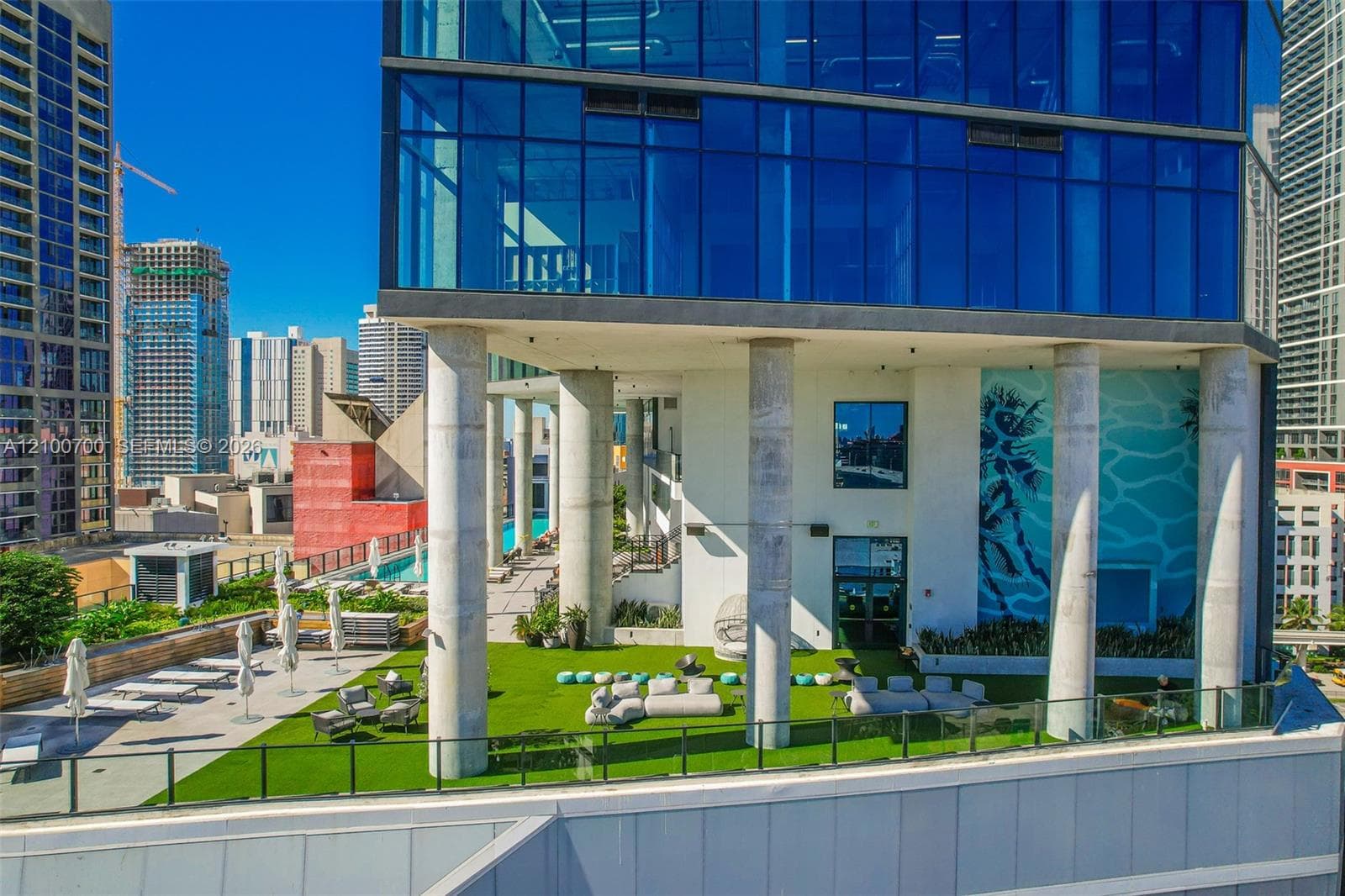 The Elser Hotel & Residences · #3718-3719 in Miami - Photo 45