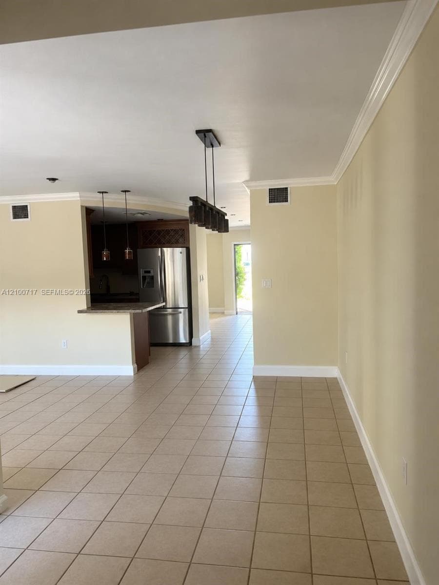 13510 NE 20th Ct #13510 photo 2