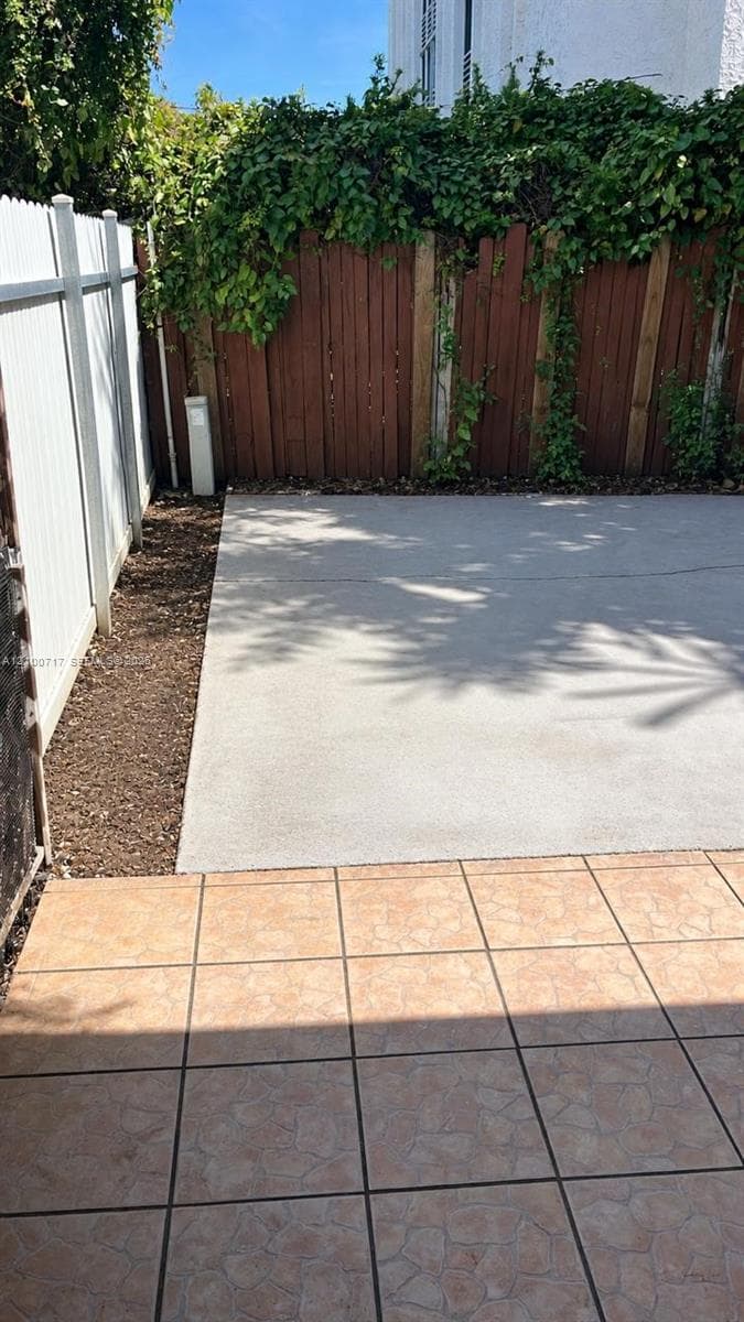 13510 NE 20th Ct #13510 photo 9
