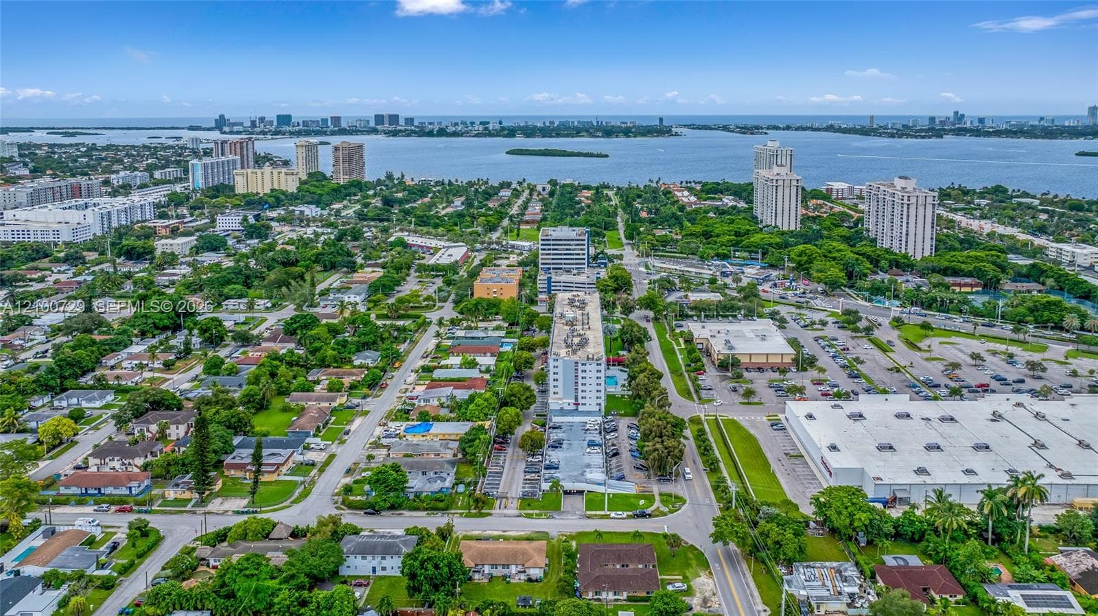 Harbour Pointe Condo · #501 in Miami - Photo 32