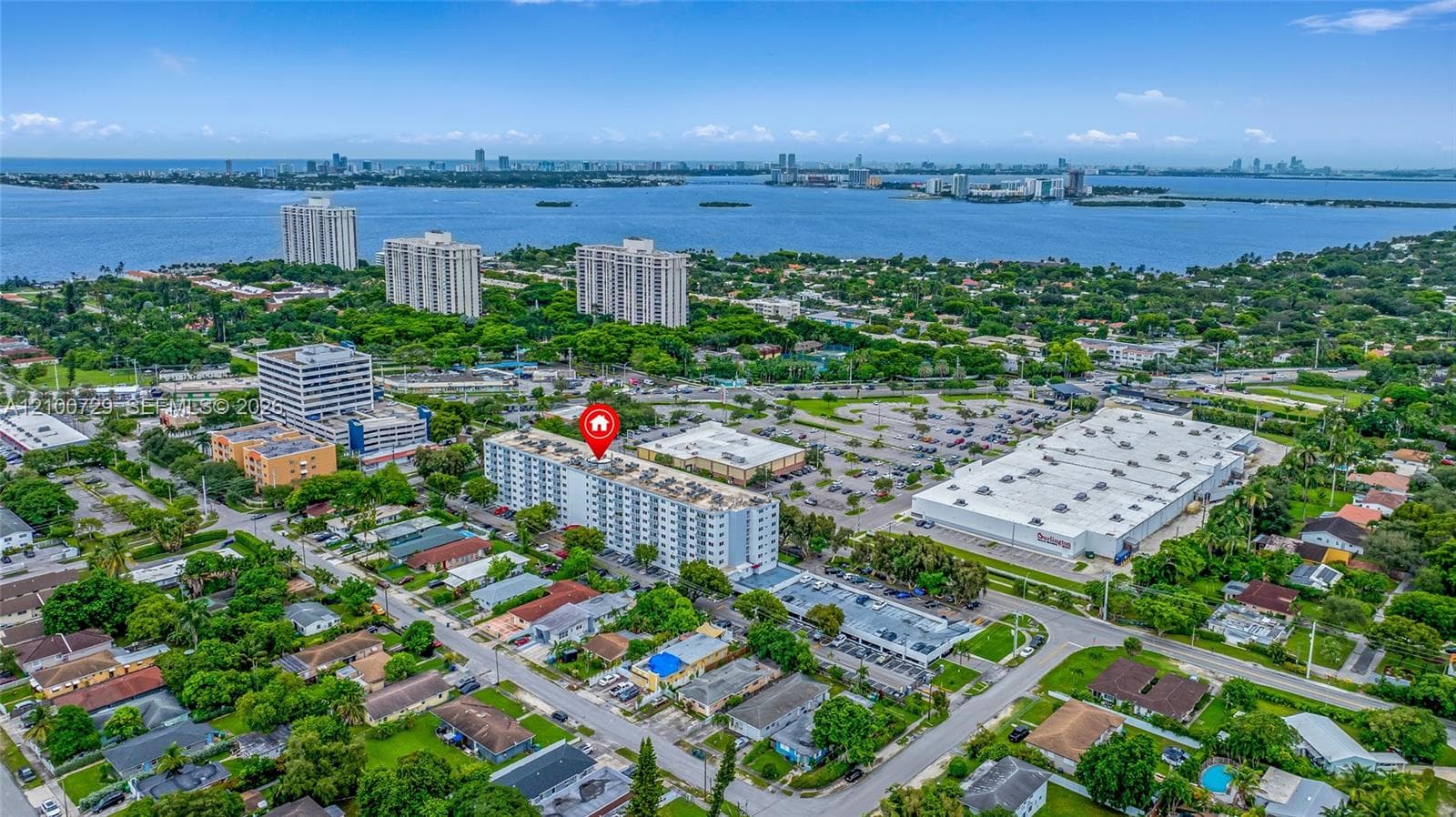 Harbour Pointe Condo · #501 in Miami - Photo 35