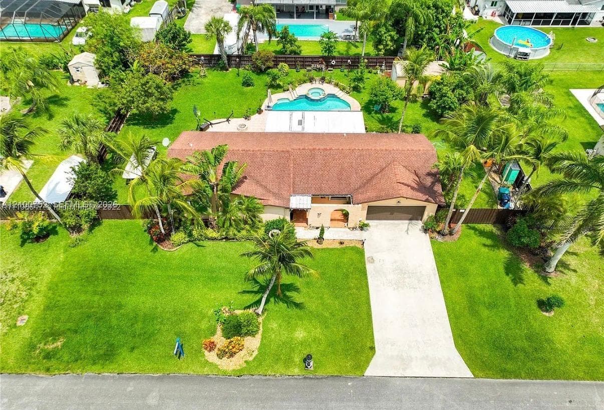 28125 SW 158th Pl photo 1
