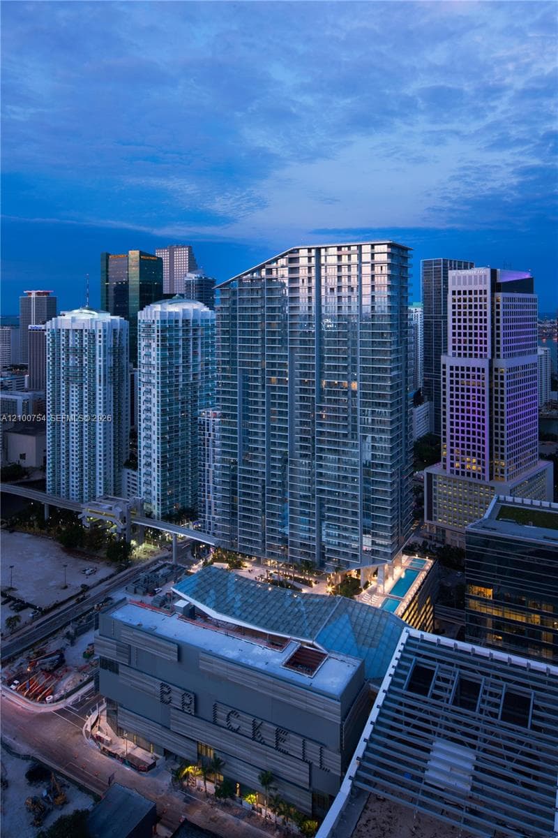Reach Brickell City Centre · #1106 in Miami - Photo 36
