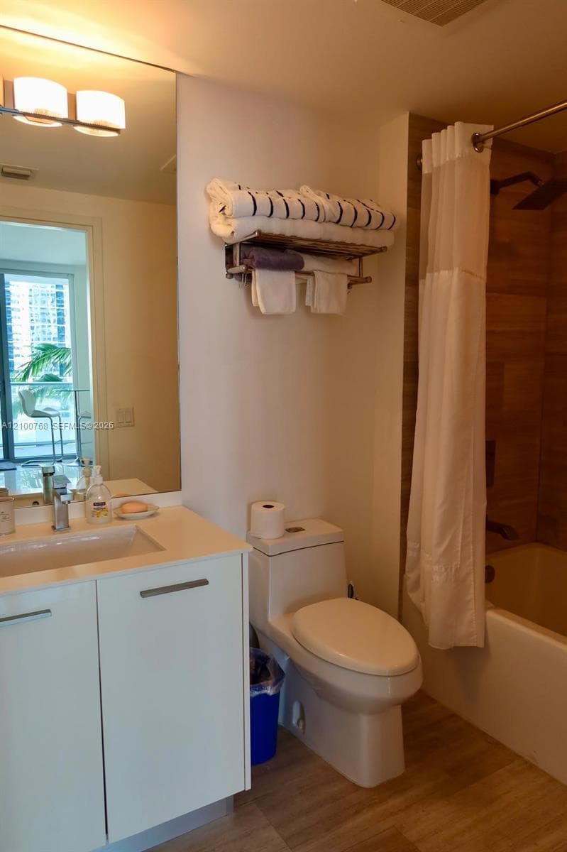 Brickell House · #1600 in Miami - Photo 13