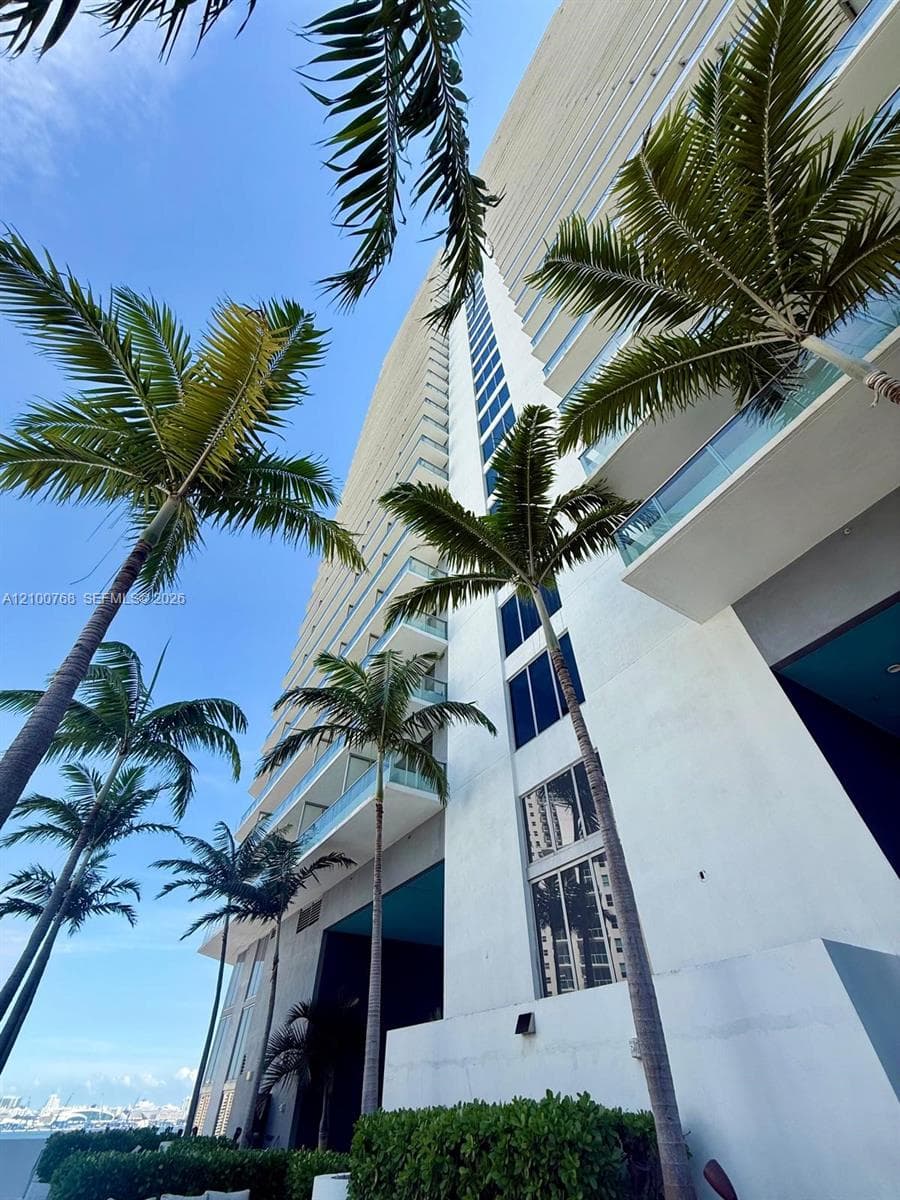 Brickell House · #1600 in Miami - Photo 14