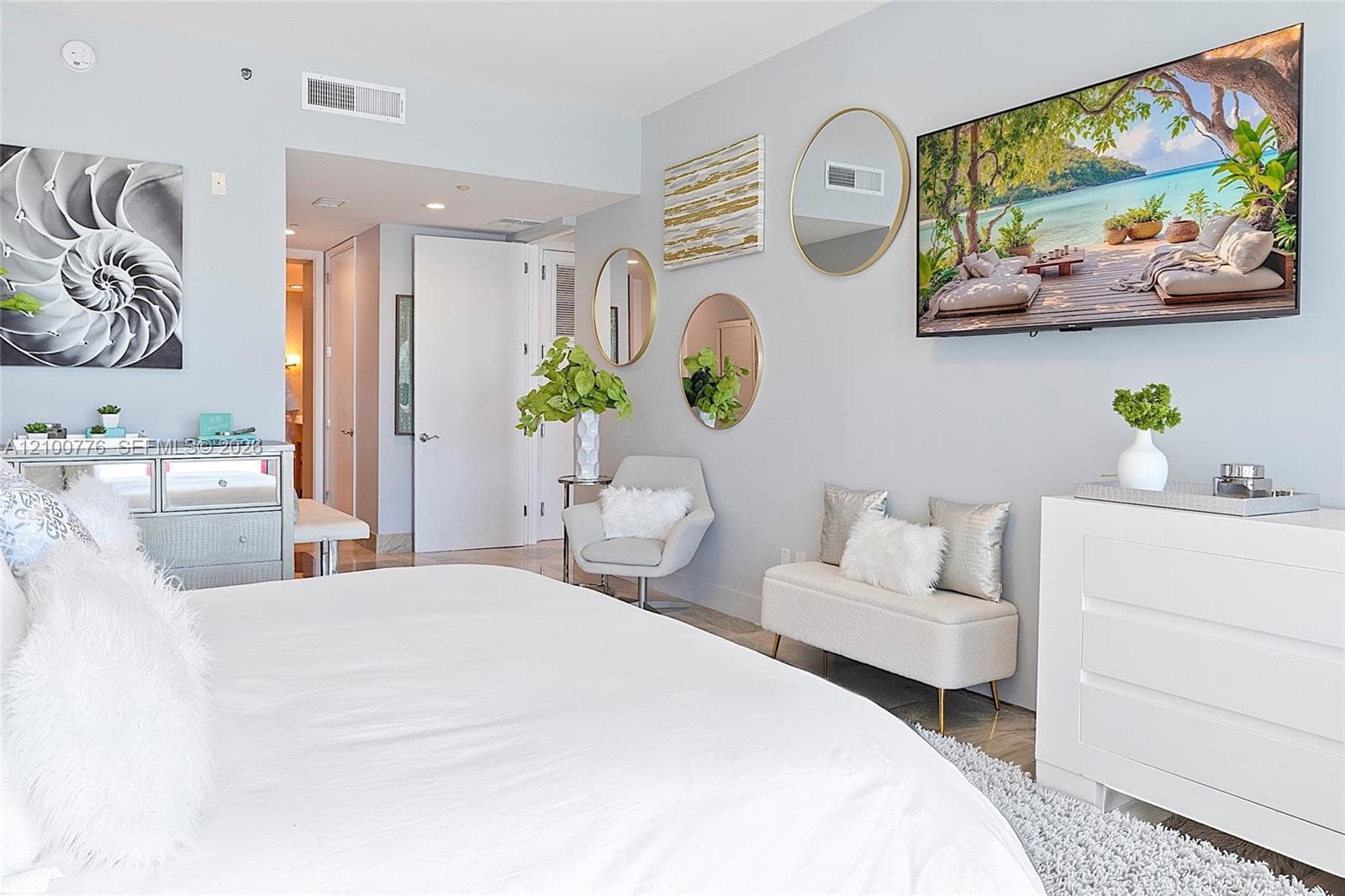 Continuum South · #506 in Miami Beach - Photo 16