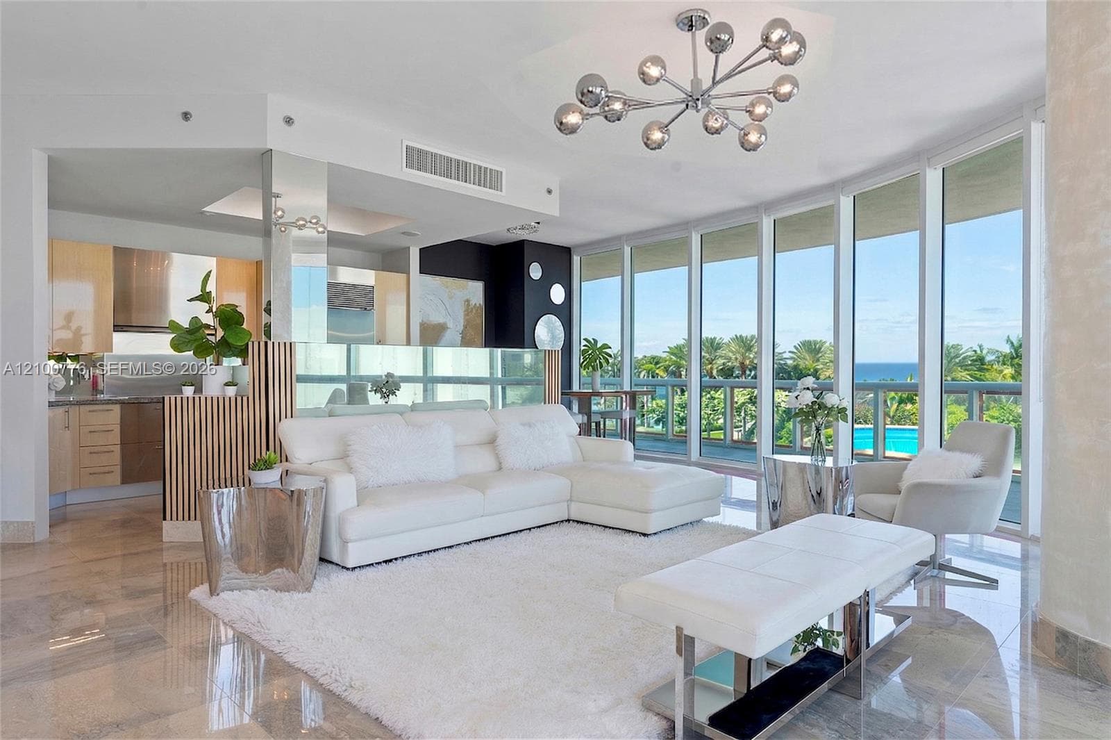 Continuum South · #506 in Miami Beach - Photo 3
