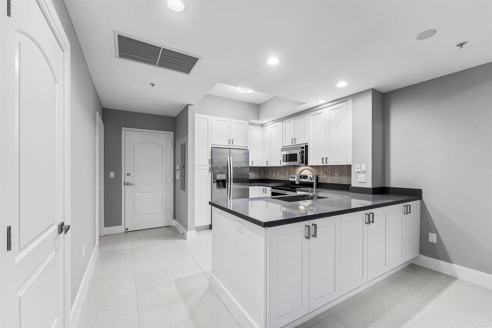 008-801SouthOliveAvenue-Unit820-WestPalm