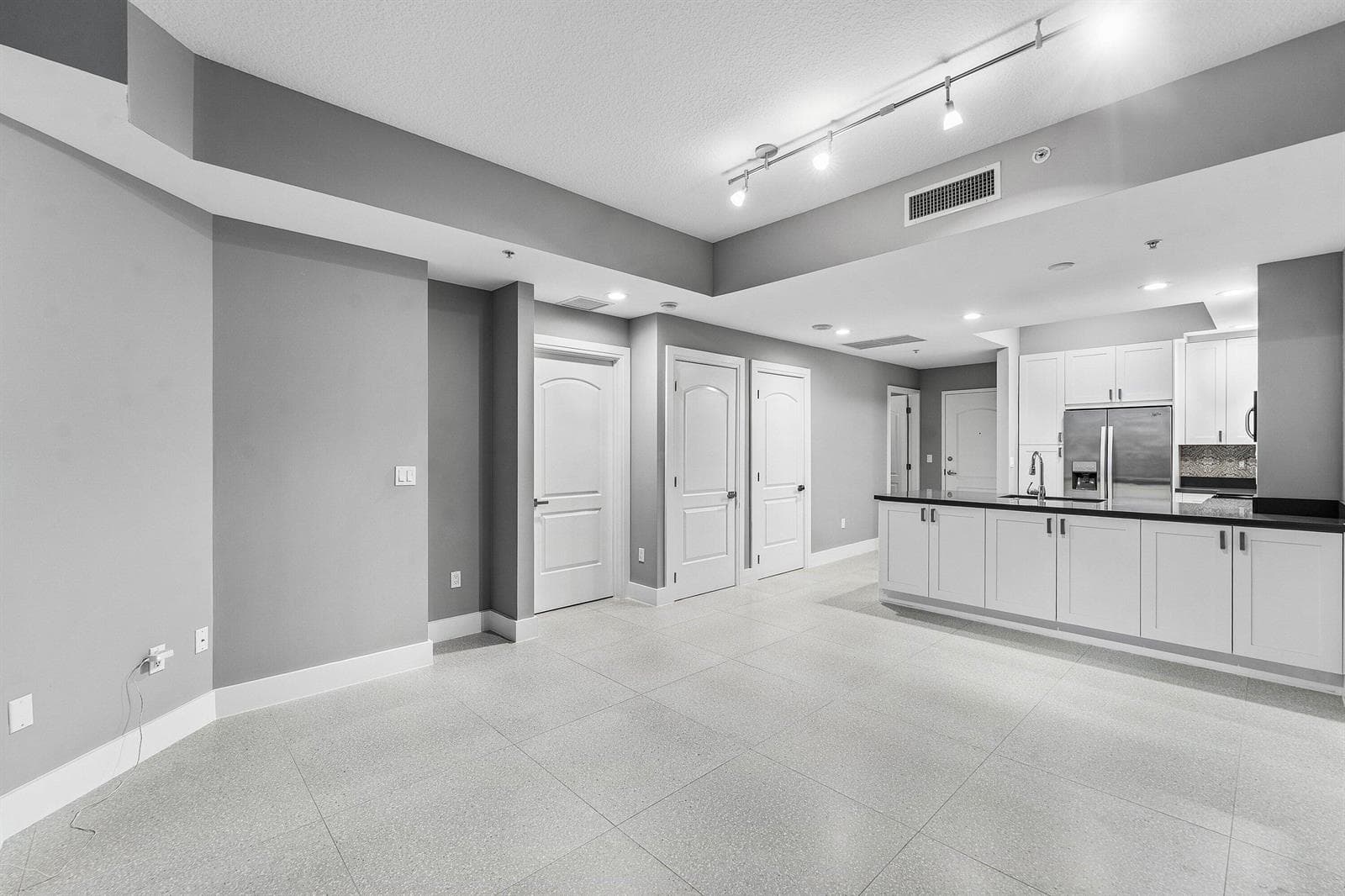 011-801SouthOliveAvenue-Unit820-WestPalm