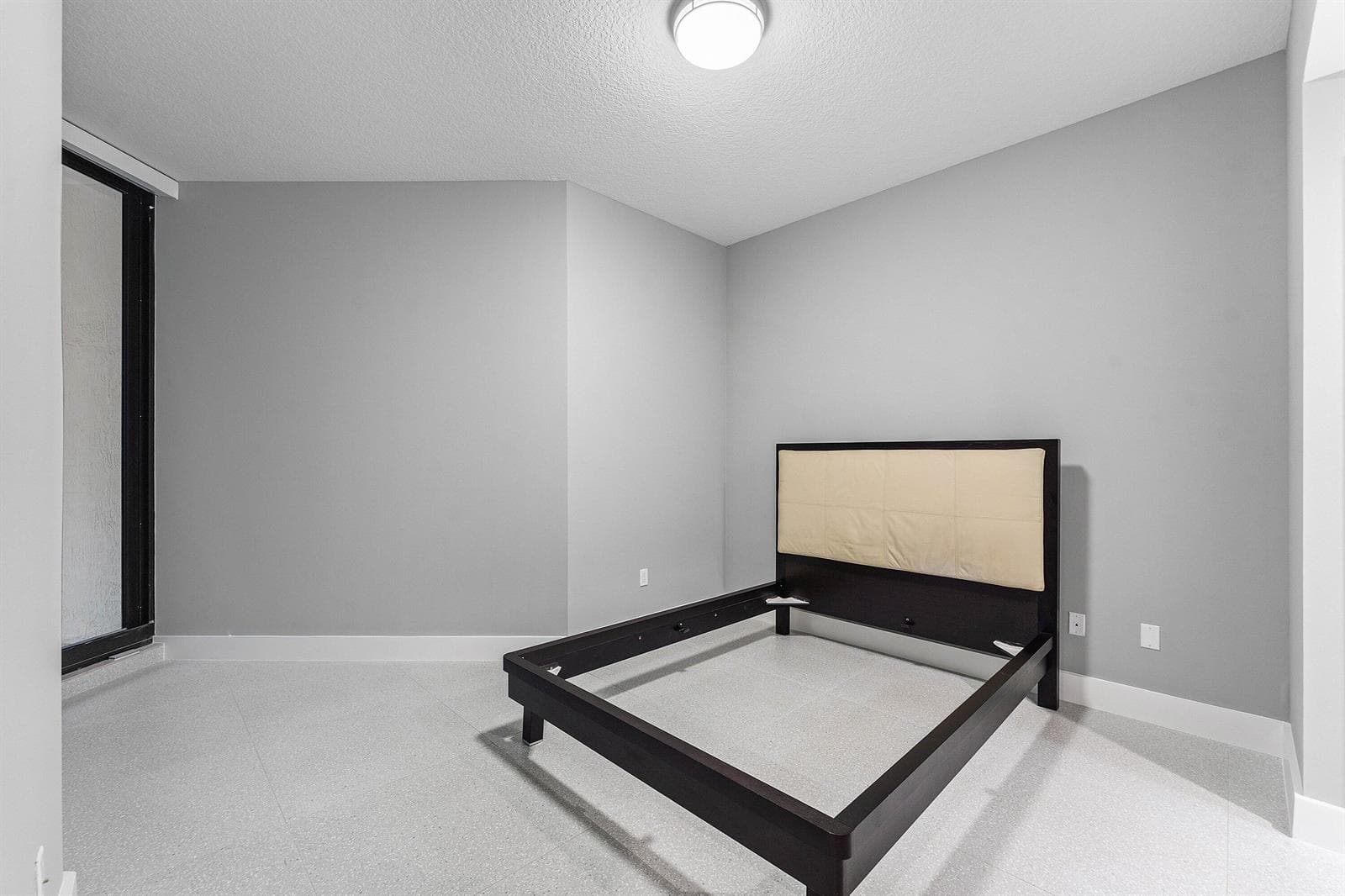 015-801SouthOliveAvenue-Unit820-WestPalm