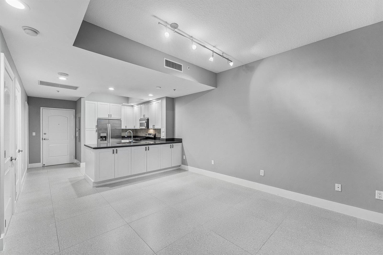 012-801SouthOliveAvenue-Unit820-WestPalm