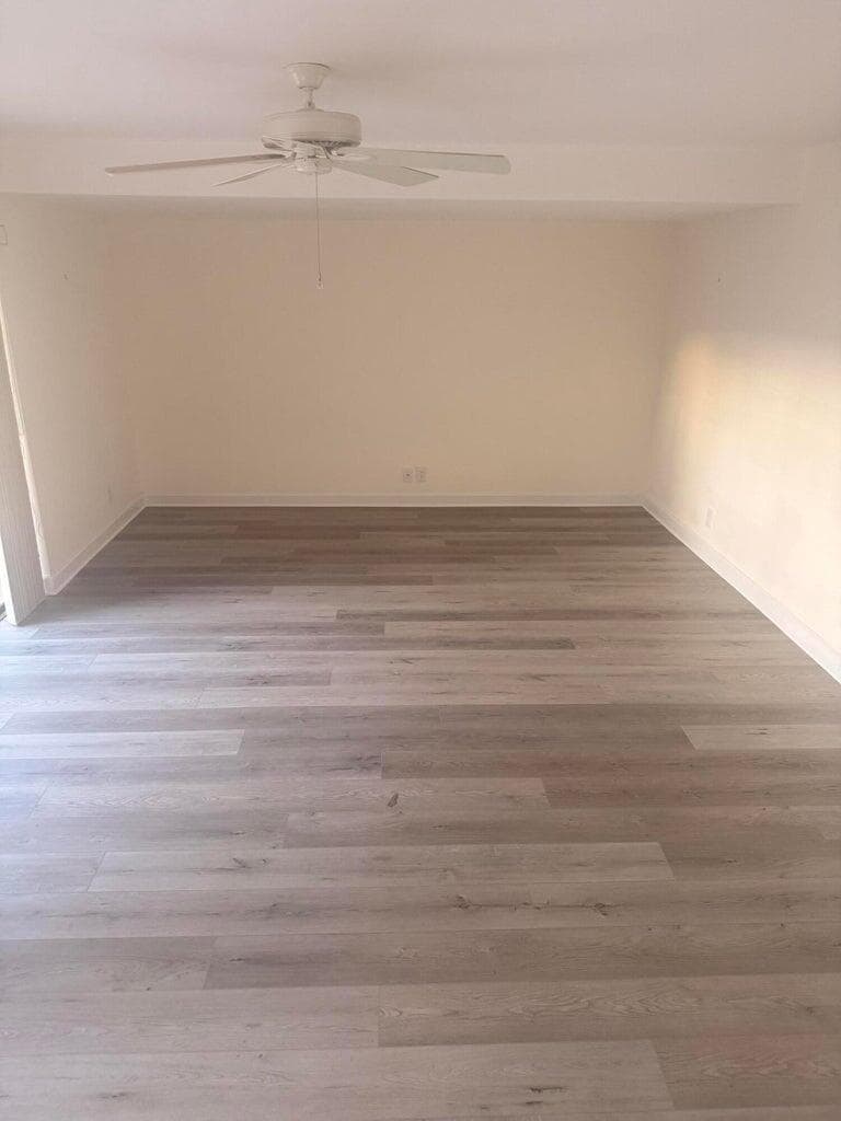 Living Room RB unfurnished