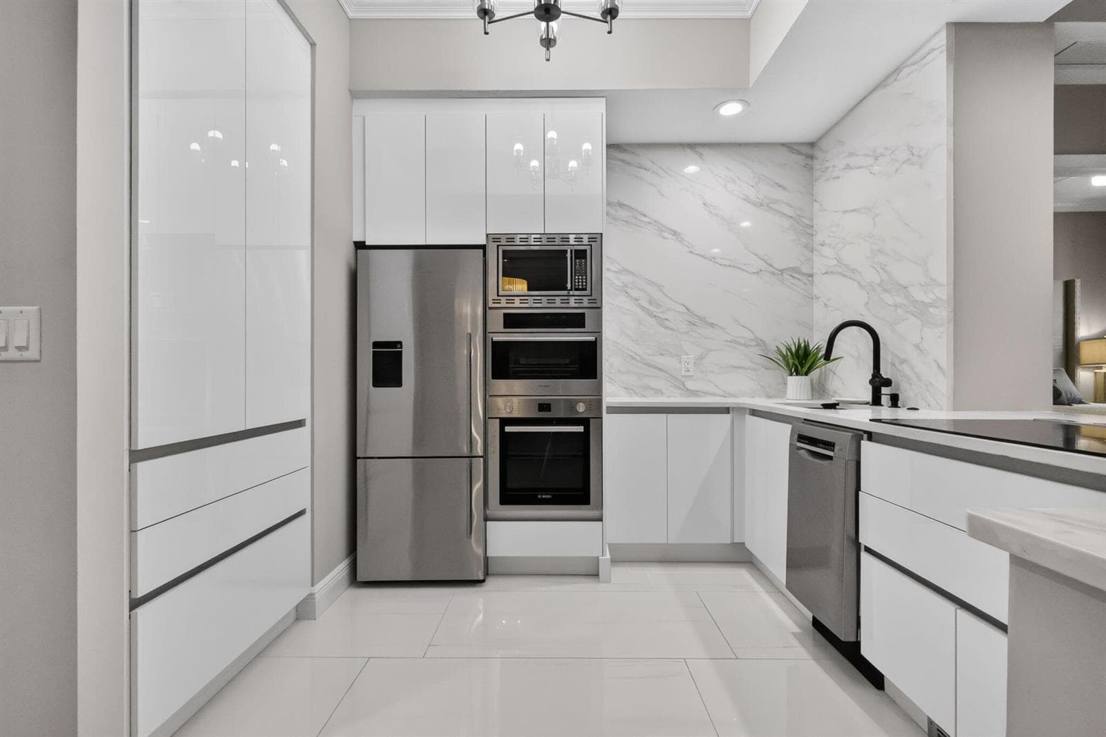 Modern Spacious Cabinets