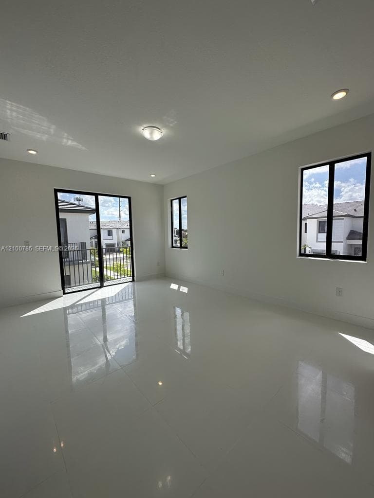 13661 SW 157th Pl photo 7