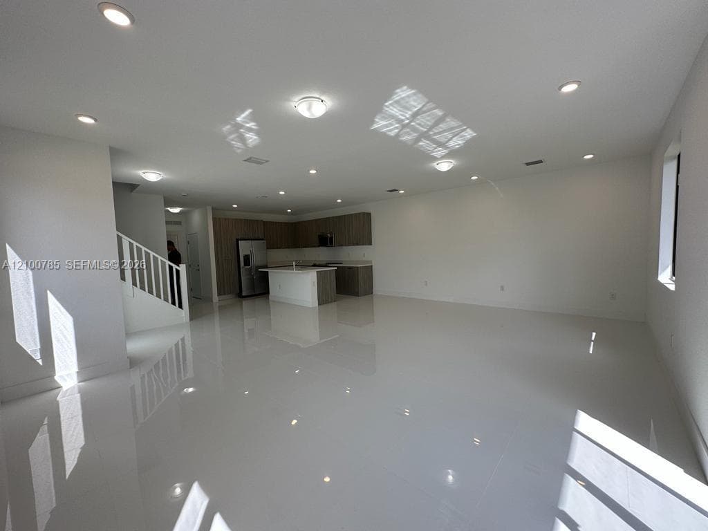 13661 SW 157th Pl photo 5