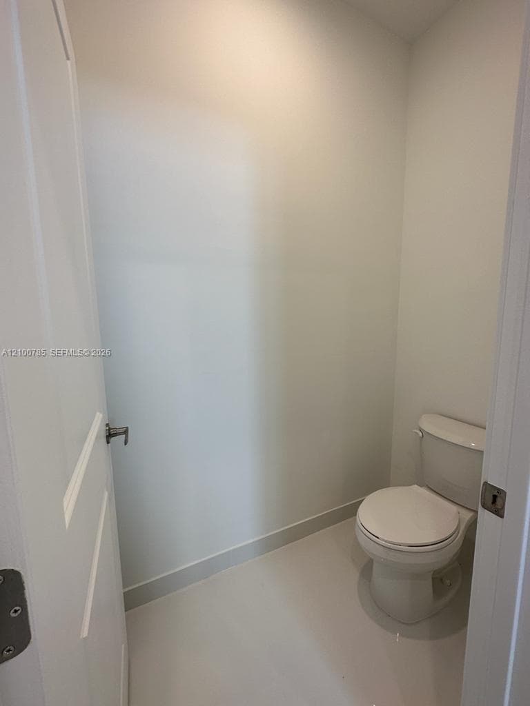 13661 SW 157th Pl photo 9