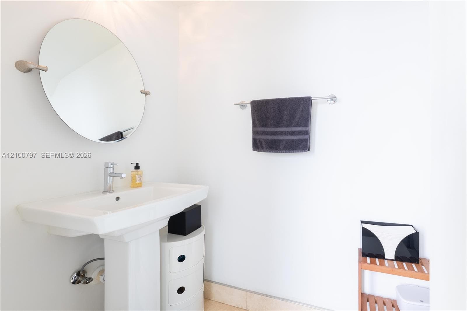 645 Santander Ave #2 photo 15