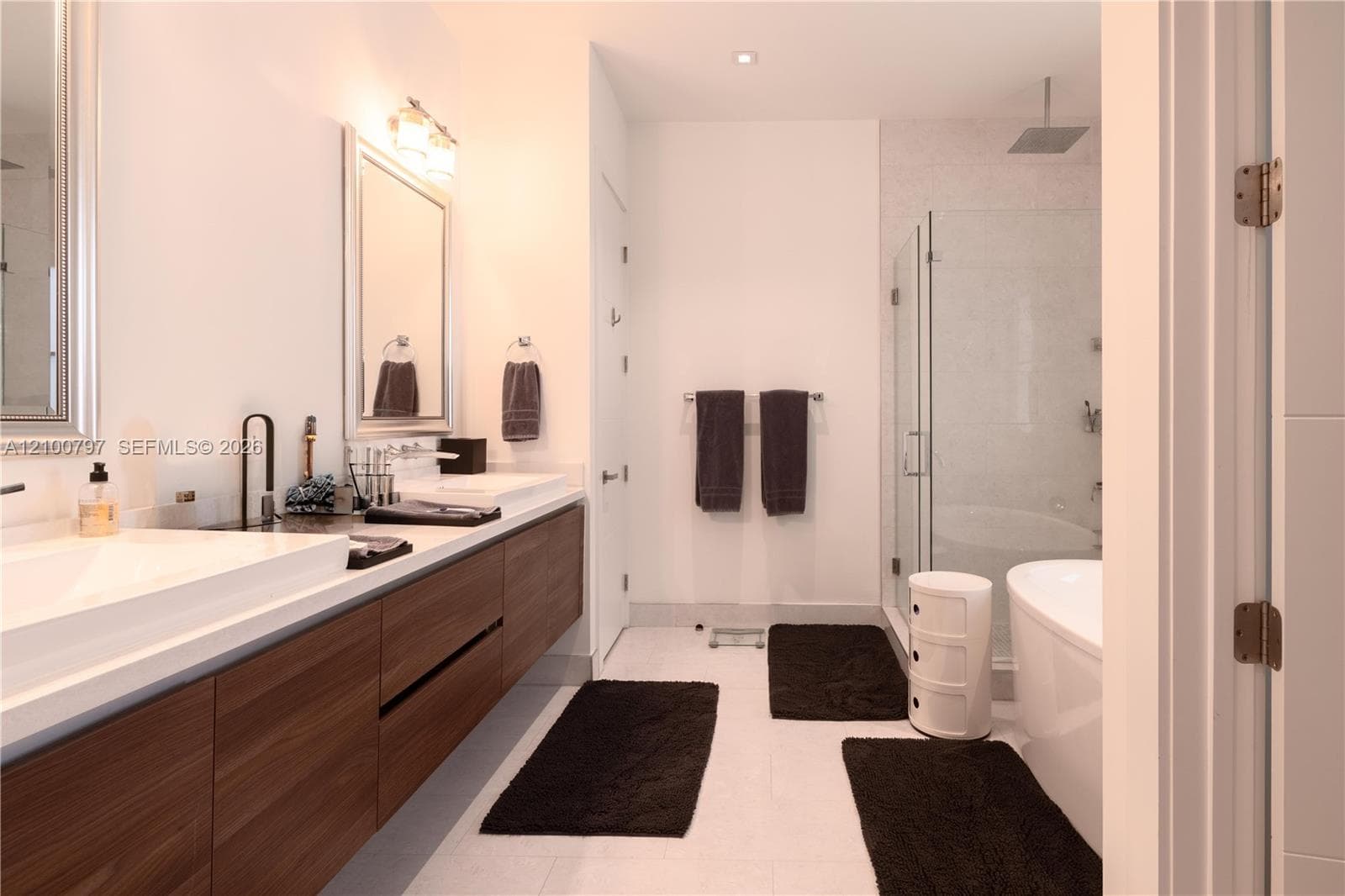 645 Santander Ave #2 photo 19